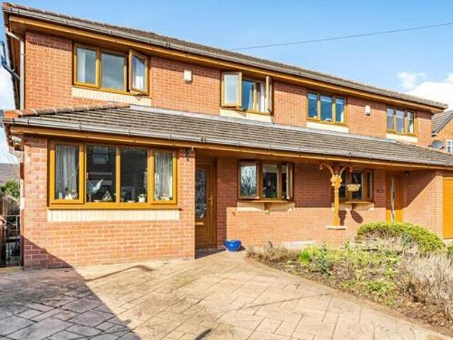 House for sale in Charlesworth, East Midlands