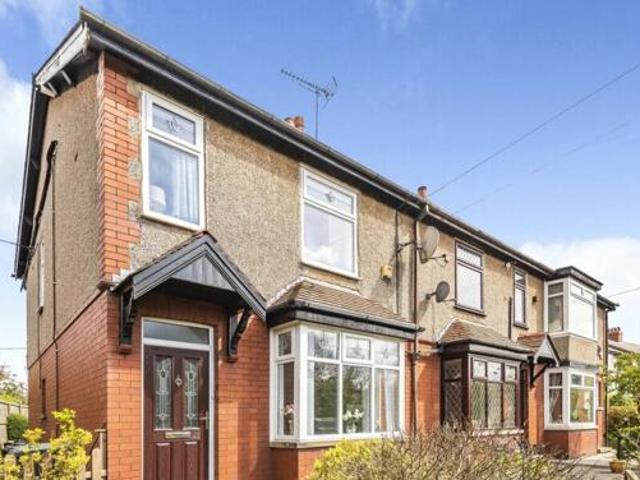 House for sale in Simmondley, Charlesworth