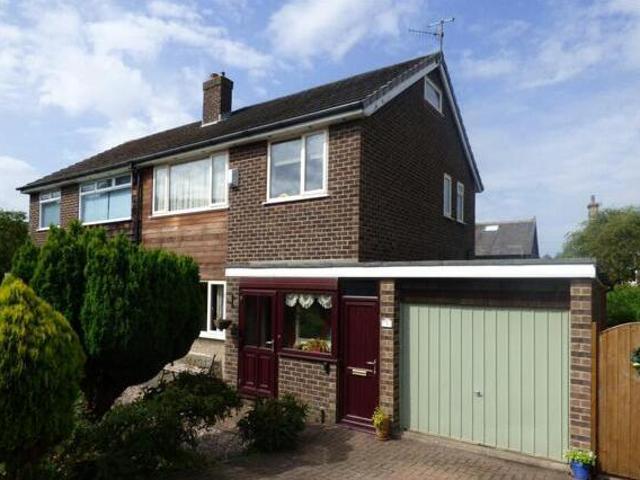 House for sale in Charlesworth, East Midlands