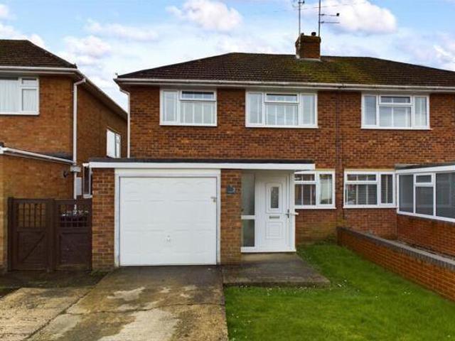 House for sale in Gloucester, Gloucestershire