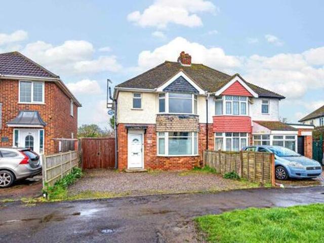 House for sale in Wotton, Gloucester