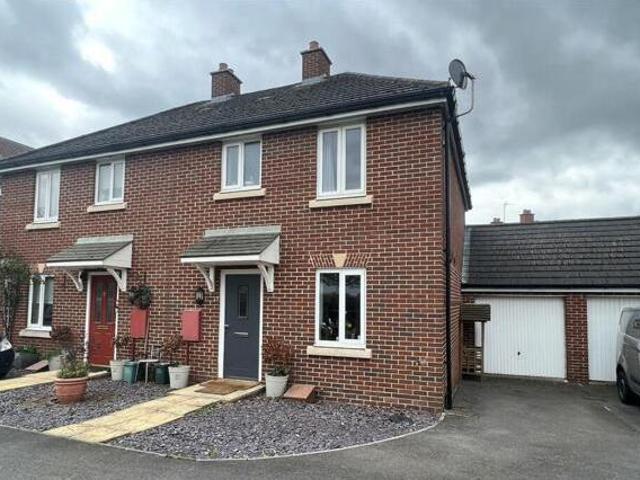 House for sale in Gloucester, Gloucestershire