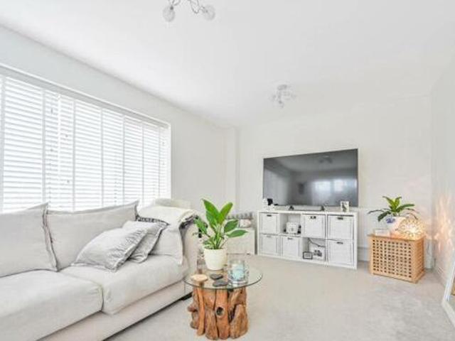 House for sale in Holloway Hill, Waverley