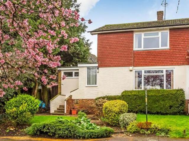 House for sale in Hillview, Surrey