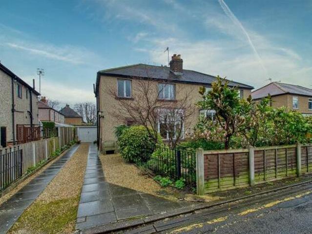 House for sale in Froggatt, East Midlands