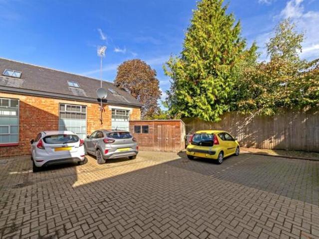 Farm for sale in St Albans, Five Acres