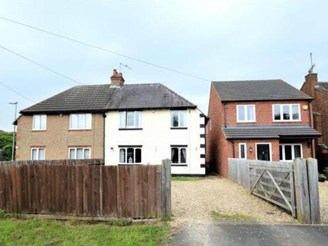 House for sale in Northampton, Northamptonshire