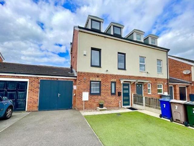 House for sale in Grimethorpe, South Yorkshire