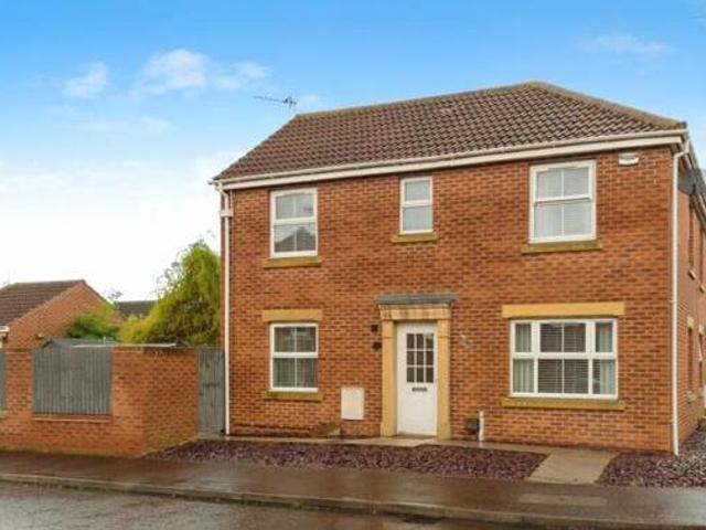 House for sale in Grimsby, Greater Lincolnshire