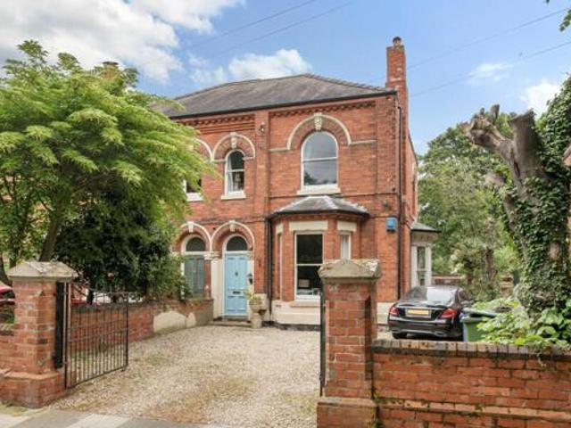 House for sale in Grimsby, North East Lincolnshire