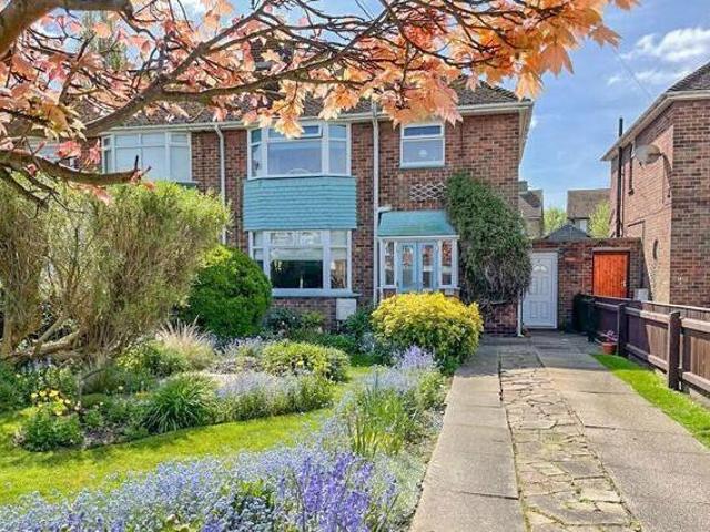 House for sale in Grimsby, Greater Lincolnshire