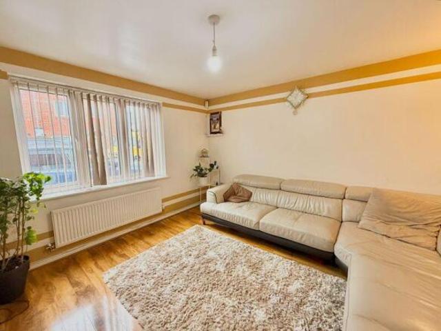 Farm for sale in Spring Park, Luton