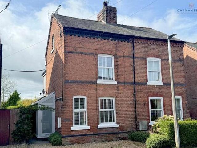 House for sale in Lyons, Greater London