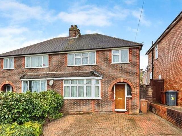 House for sale in Fairlands, Guildford