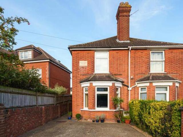 House for sale in Worplesdon, Guildford