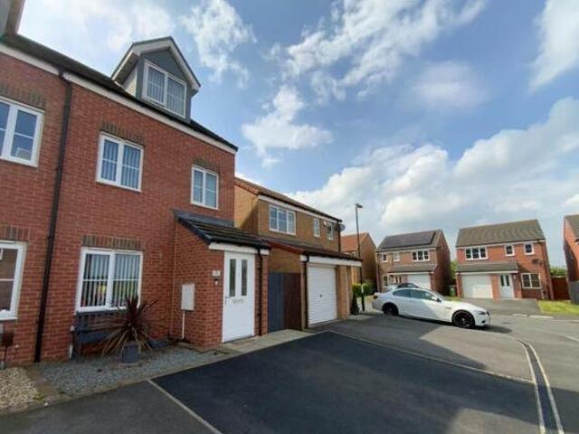 House for sale in Hutton Village, Guisborough
