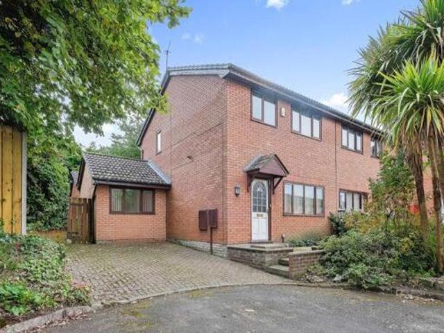 House for sale in Widnes