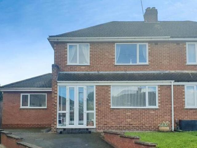House for sale in Halesowen, West Midlands