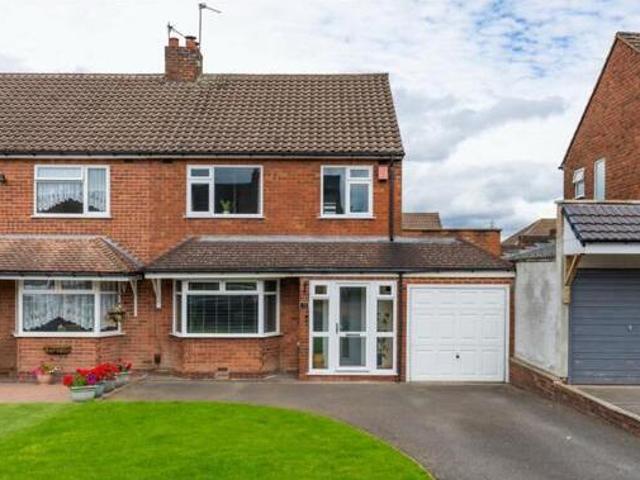 House for sale in Halesowen, West Midlands