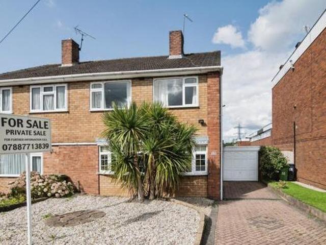 House for sale in Halesowen, West Midlands