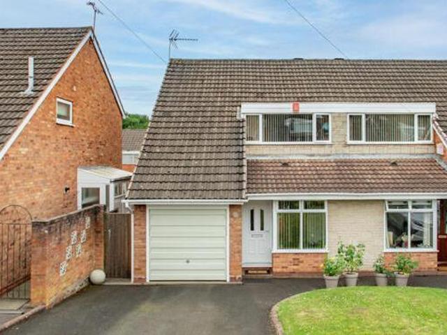 House for sale in Halesowen, West Midlands