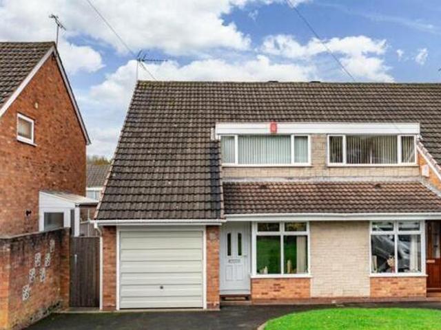 House for sale in Halesowen, West Midlands