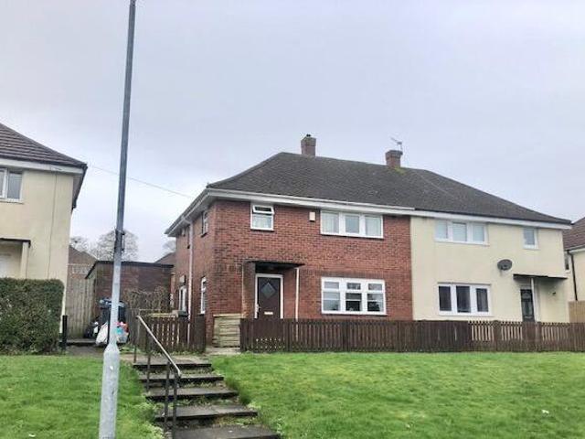 House for sale in Halifax, West Yorkshire