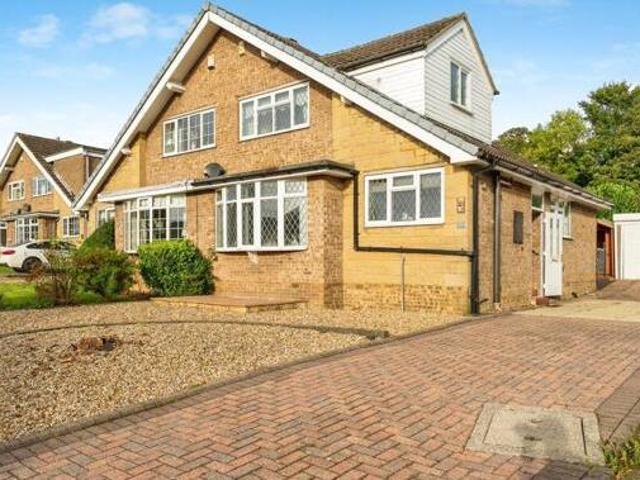 House for sale in Halifax, West Yorkshire