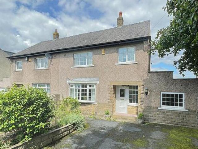 House for sale in Halifax, West Yorkshire