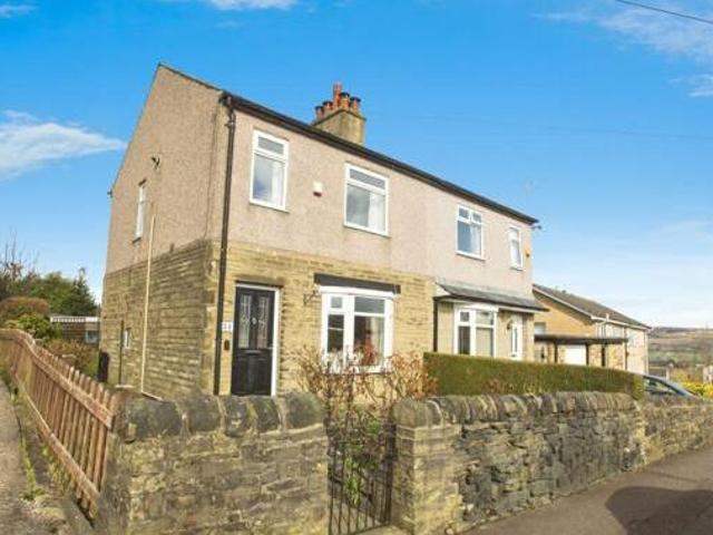 House for sale in Halifax, Calderdale