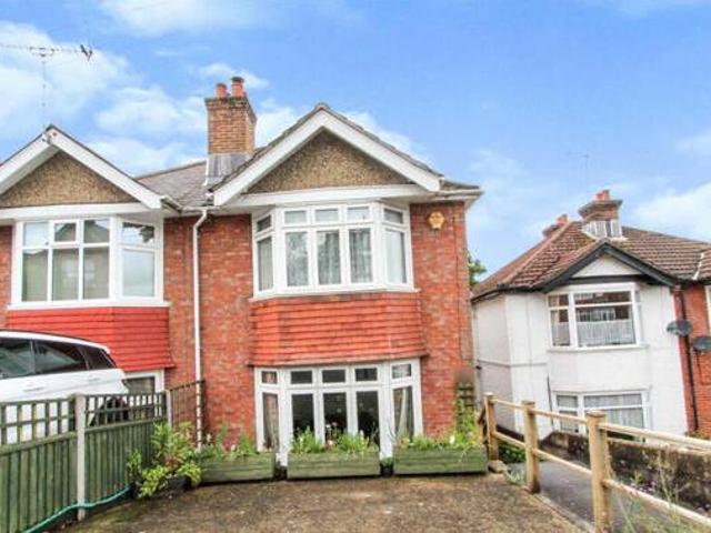 House for sale in Chilworth Old Village, Test Valley