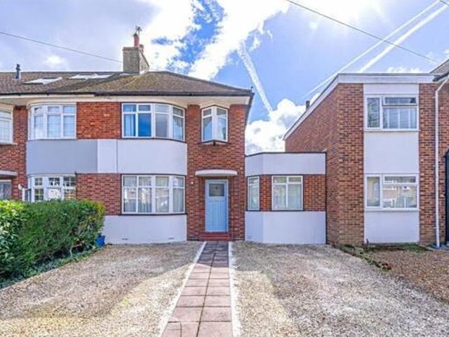 House for sale in London Borough of Hounslow, Feltham