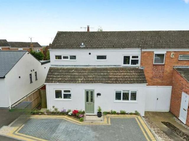 House for sale in Lyons, Greater London