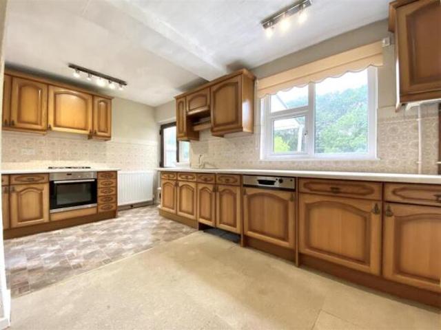 115 Properties for sale in Berry Brow, Huddersfield - Mitula Properties