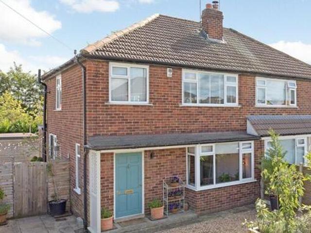 House for sale in Hookstone, Harrogate
