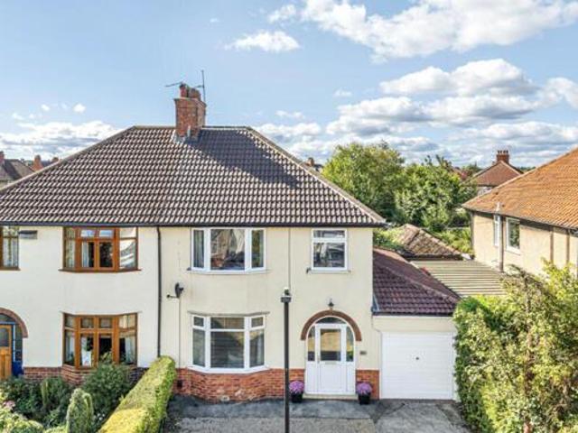 House for sale in Hookstone, Harrogate
