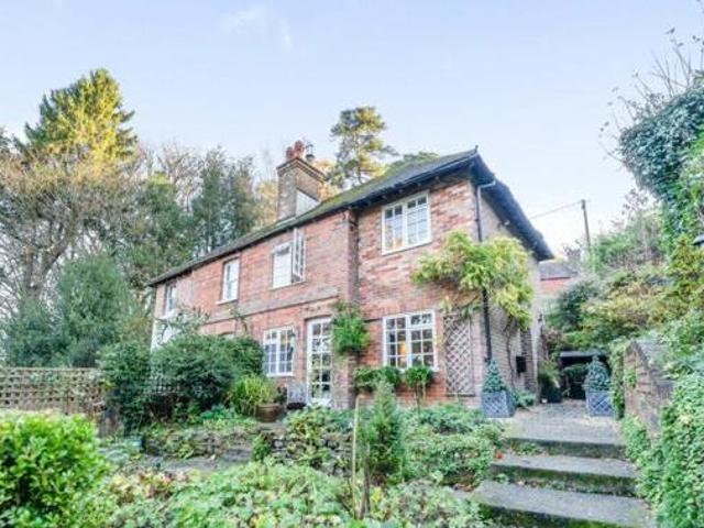 House for sale in Fole, Surrey