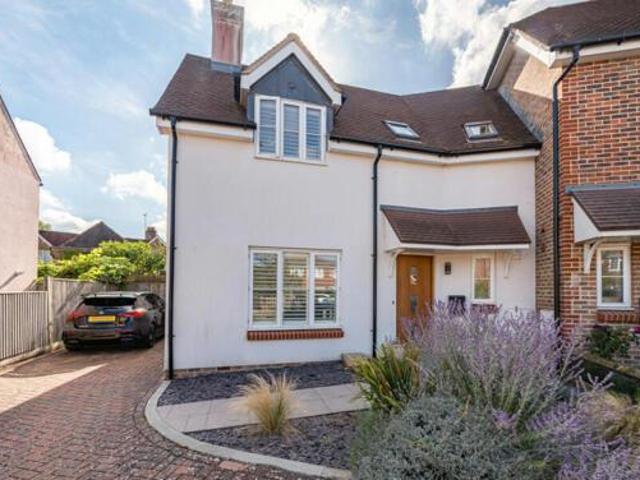 House for sale in Perryfields, West Sussex