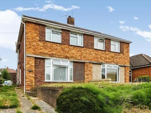 House for sale in Spring Vale, Hampshire