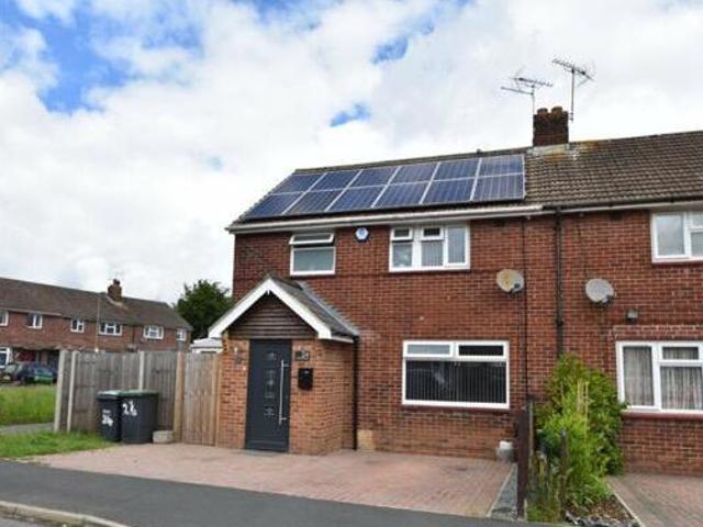 House for sale in Spring Vale, Hampshire