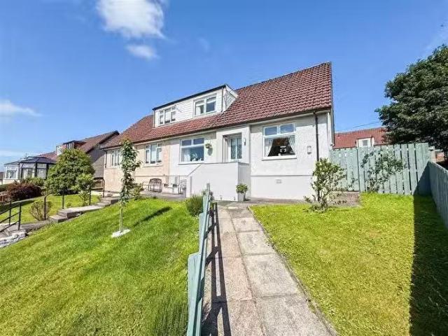 House for sale in Skares