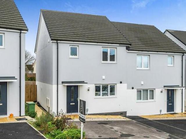 House for sale in Hayle, Cornwall