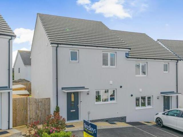 House for sale in Hayle, Cornwall