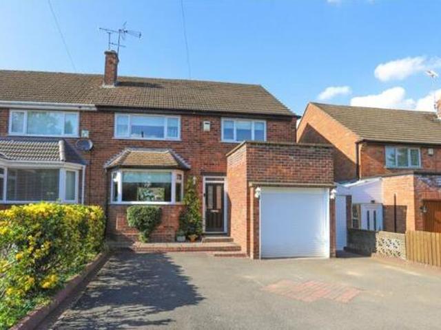 House for sale in Halesowen, West Midlands