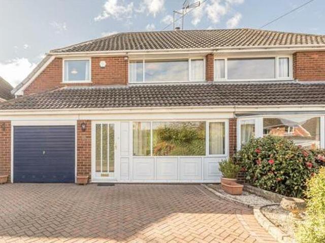 House for sale in Halesowen, West Midlands