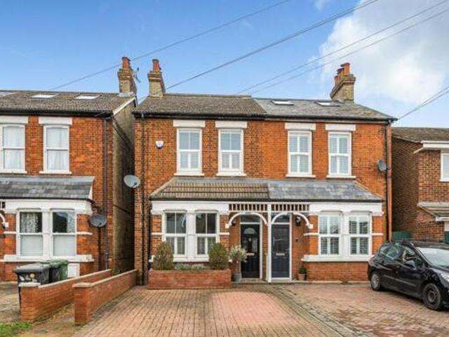 House for sale in Henlow, Bedfordshire