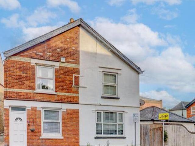 House for sale in Totteridge, Cressex