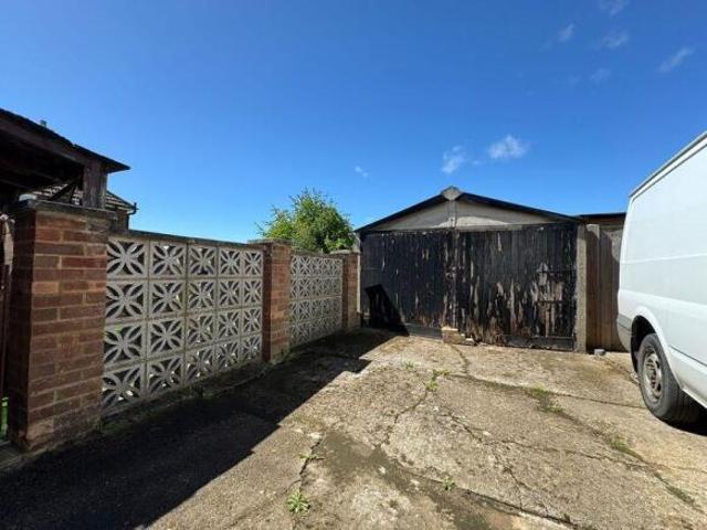 Farm for sale in Spring Park, Luton