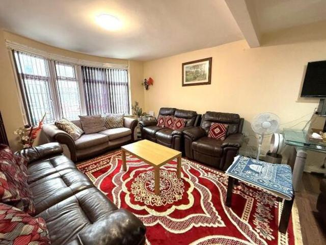 Farm for sale in Biscot, Luton