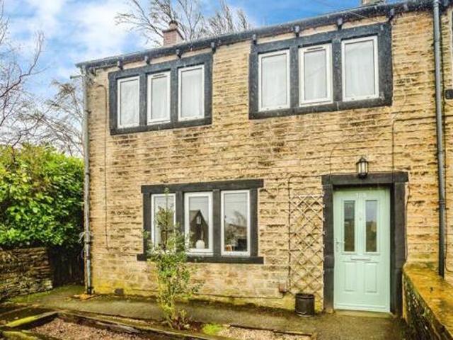 House for sale in Holmfirth, West Yorkshire